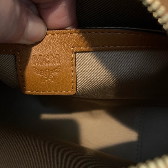 MCM visetos camera bag - Picture 5 of 12